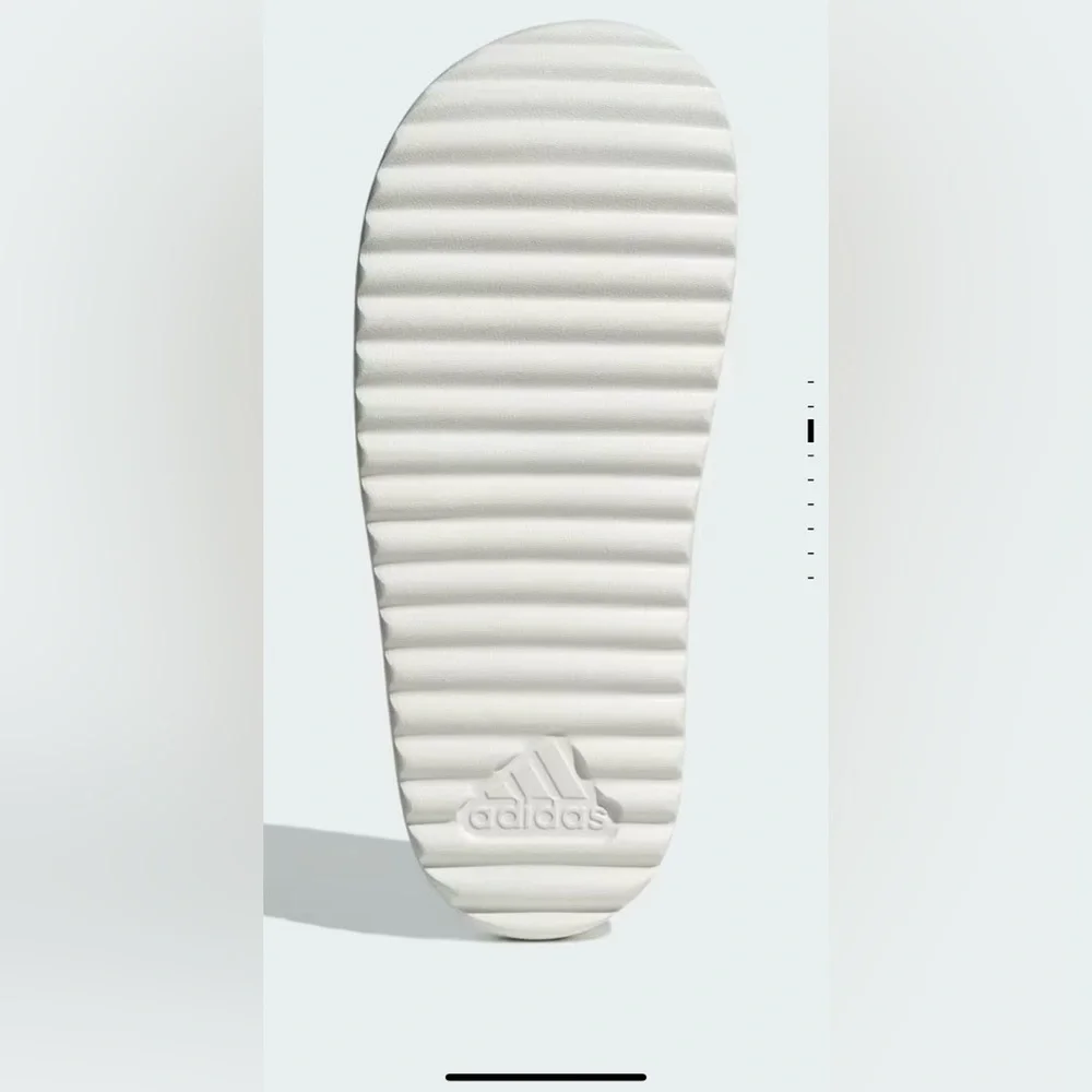 Adilette platform slides size 8 - Picture 2 of 5